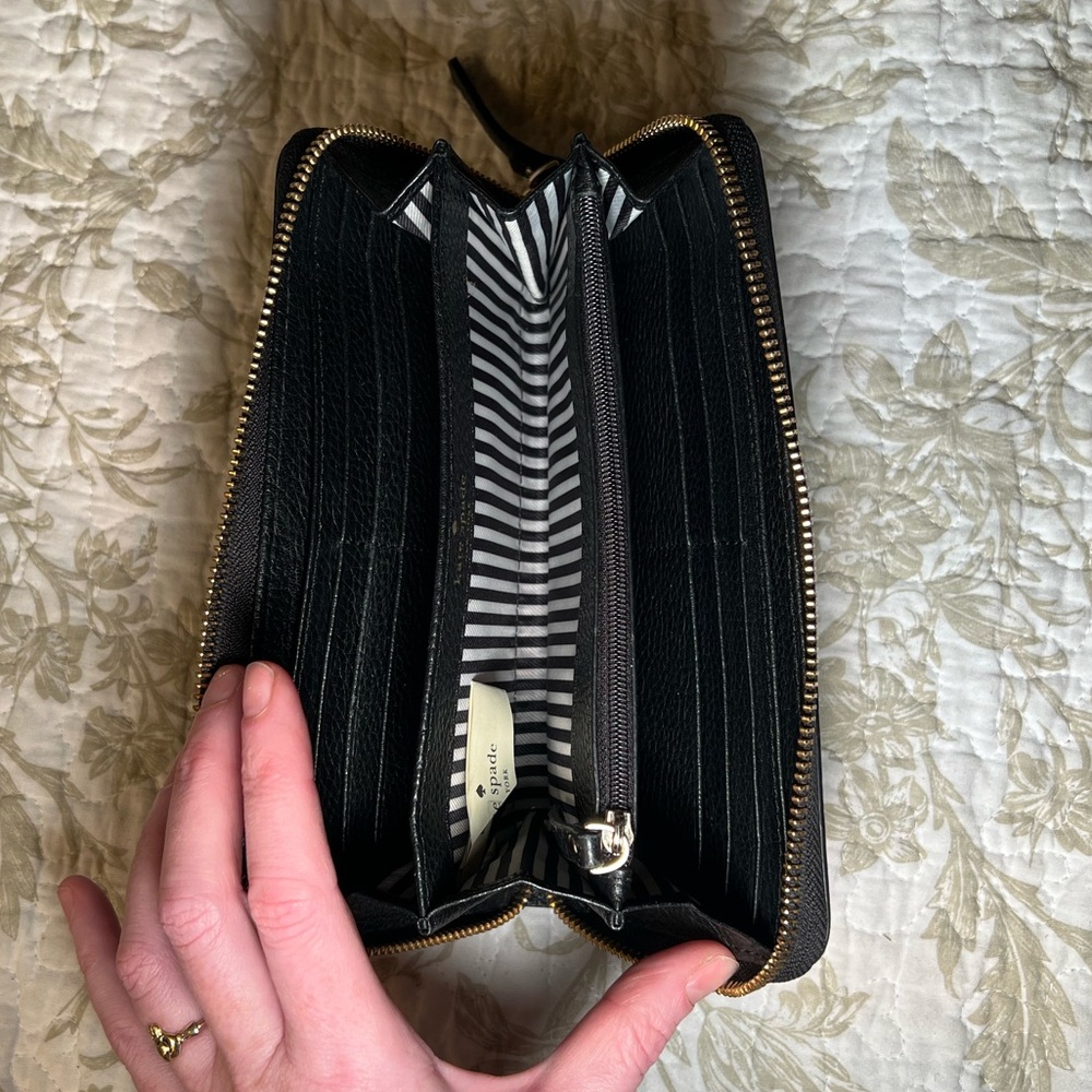 Kate Spade Continental Black Leather Zip Wallet, Classic Minimalist 90s - Picture 5 of 14